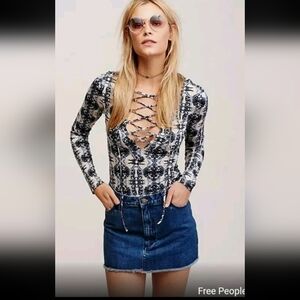 Free People Womens Blue And White Mai Tai Patterned Stretch Long Sleeve Top L